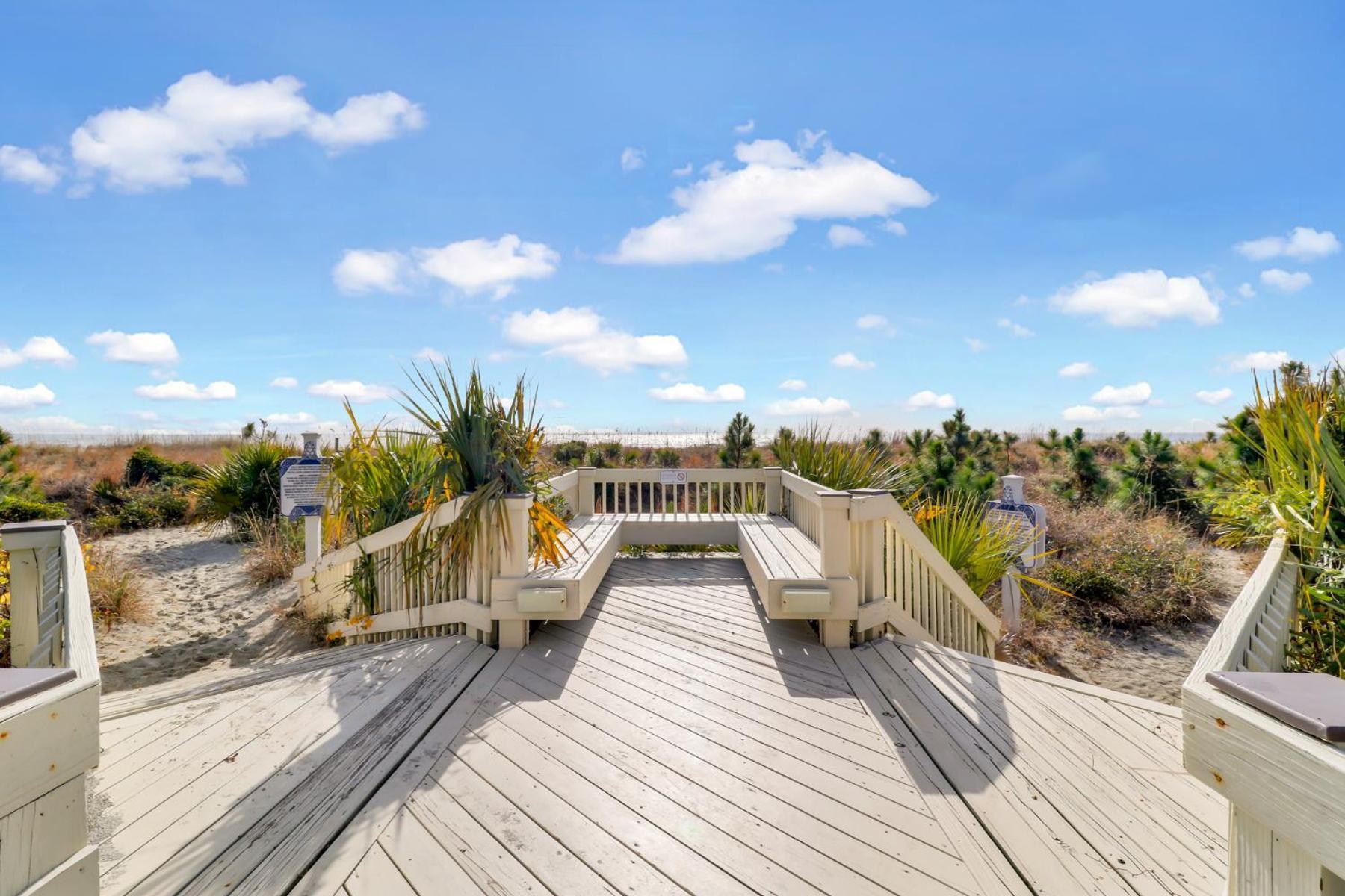 The Breakers #220 Beach Condo, Beautiful Ocean View At Coligny Beach, 4 N Forest Beach Drive Hilton Head, Walk To All Shops Restaurants, Renovated Jan 2024, Vacation Rental Hhi Llc Hilton Head Island Eksteriør bilde