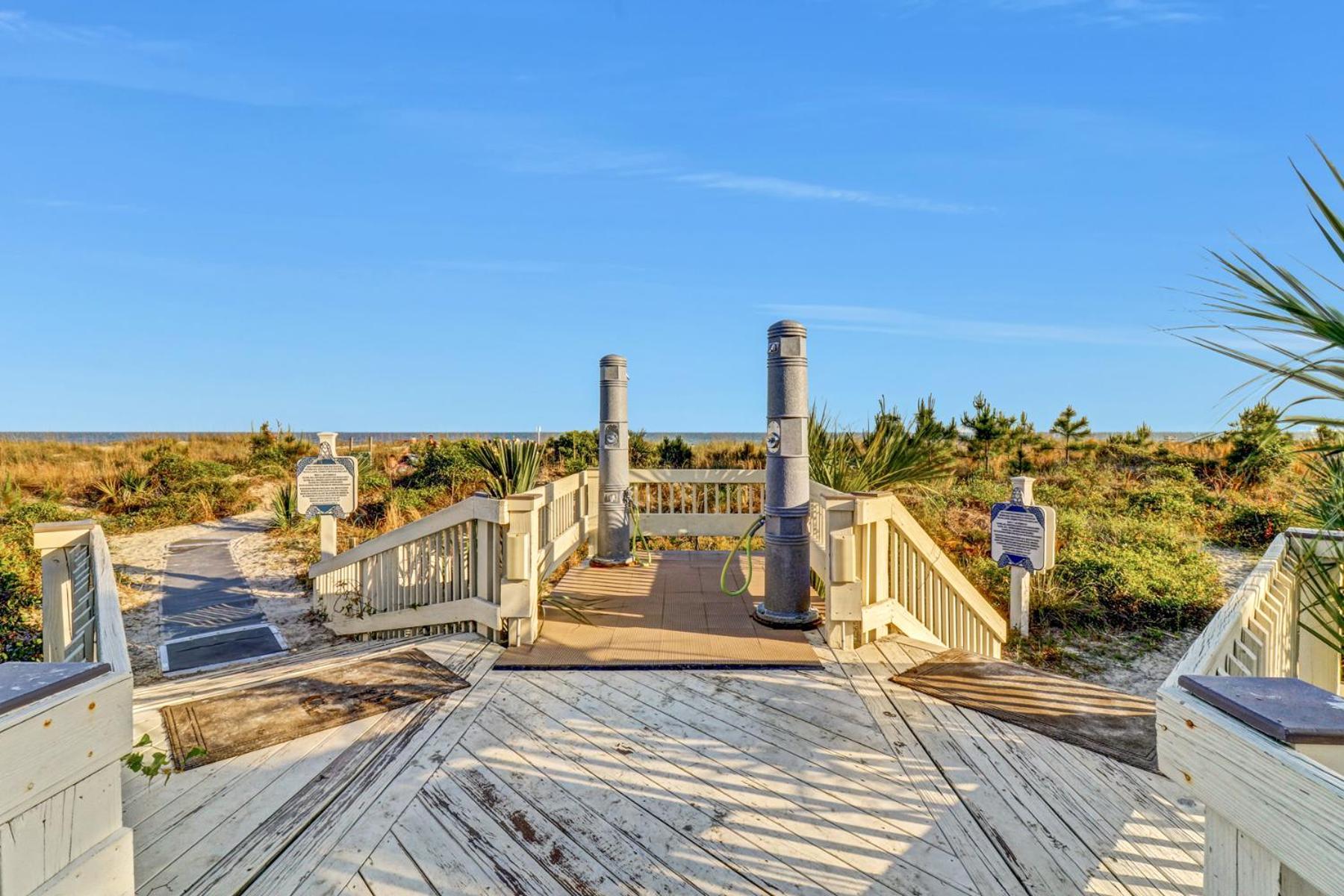 The Breakers #220 Beach Condo, Beautiful Ocean View At Coligny Beach, 4 N Forest Beach Drive Hilton Head, Walk To All Shops Restaurants, Renovated Jan 2024, Vacation Rental Hhi Llc Hilton Head Island Eksteriør bilde