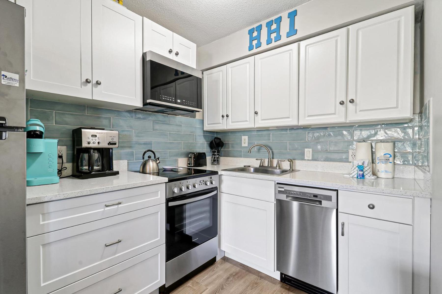 The Breakers #220 Beach Condo, Beautiful Ocean View At Coligny Beach, 4 N Forest Beach Drive Hilton Head, Walk To All Shops Restaurants, Renovated Jan 2024, Vacation Rental Hhi Llc Hilton Head Island Eksteriør bilde